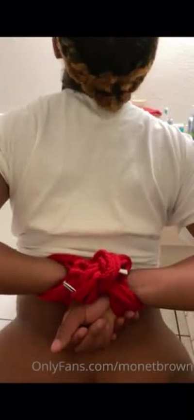 Cutie wit glasses and a lil phat booty ridin dick
