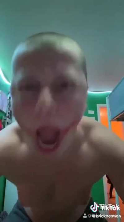 The new joker for the suicide squad looking coke out of his mind