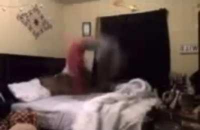 Me spamming dodge thinking i won&rsquo;t get hit