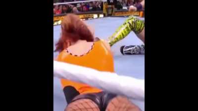 Becky at WM 39
