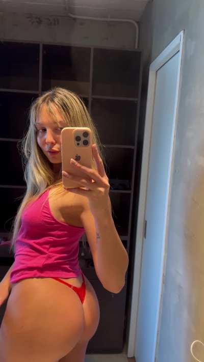 Come closer, and I&rsquo;ll show you everything my ass can do..