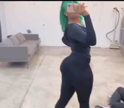 Better Version Of This Vid 😩