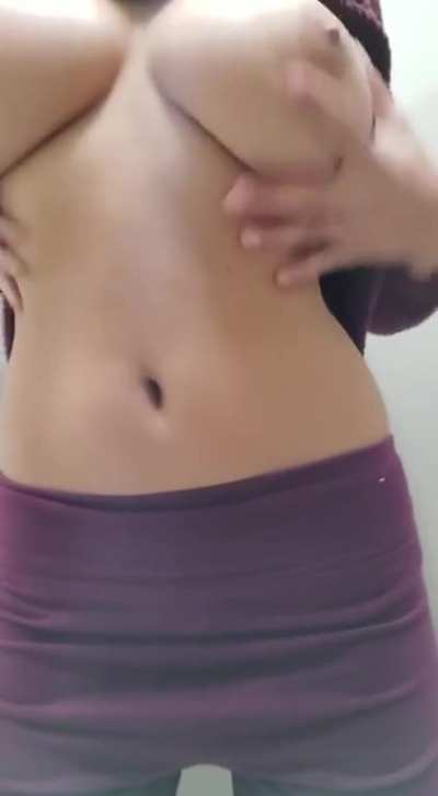 Teen tits drop