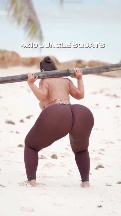 we need the view from the back when she&rsquo;s jogging like that 