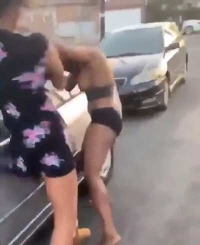 &ldquo;Stupid bitch. You wanna fight bitch? You leaking bitch. &ldquo;