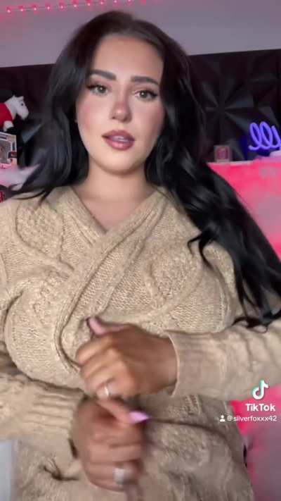 @silverfoxxx42