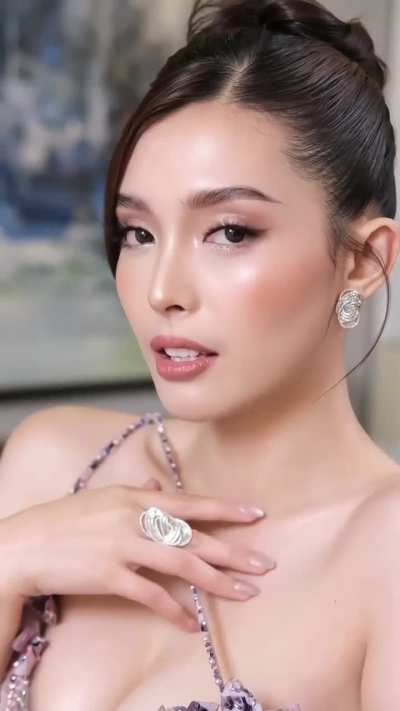 Analyn Barro