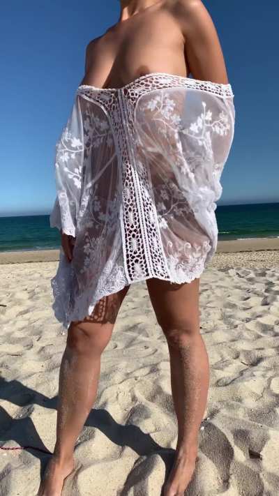 how often do you see titties at the beach
