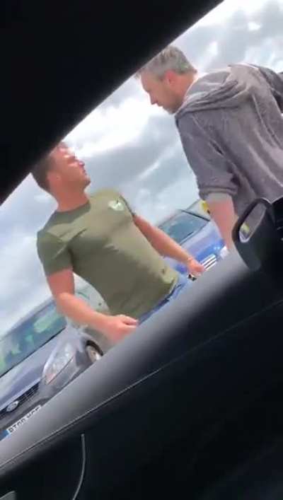 &ldquo;Do you want to lose your fucking kneecap&rdquo;