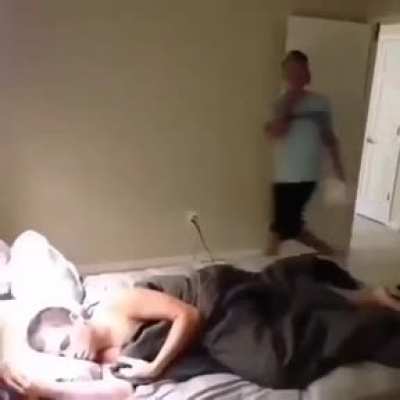 Who remembers these were popular when vines was a thing?😂😂