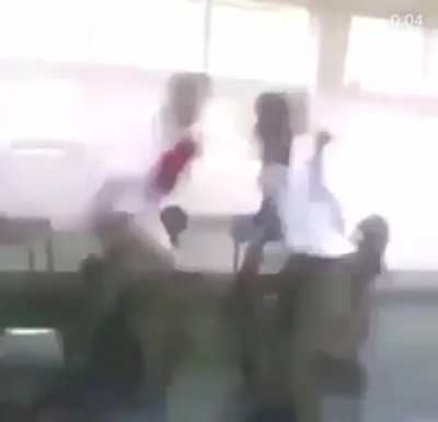 This how the grunts do the subs (peep yourrage at the end)