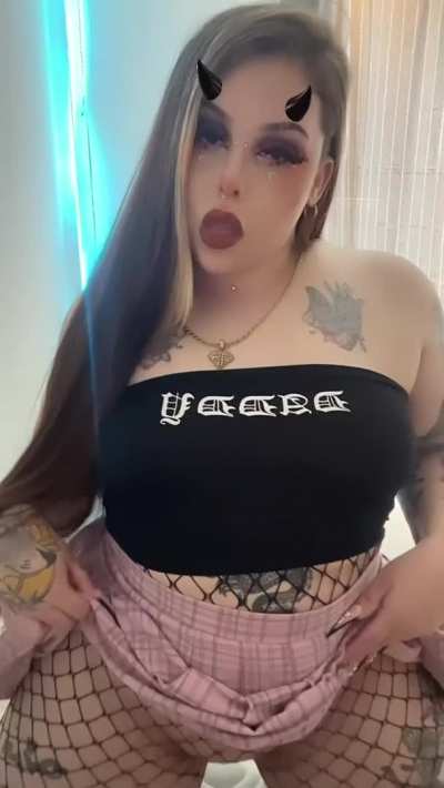 Your breakfast? A fat latin pussy😇