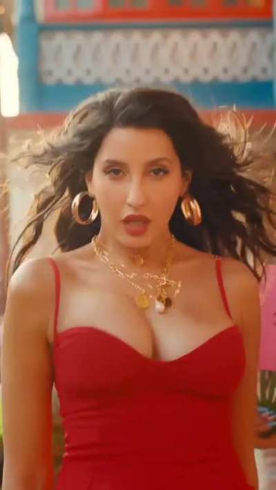 Nora Fatehi hot &eth;&yen;&micro;