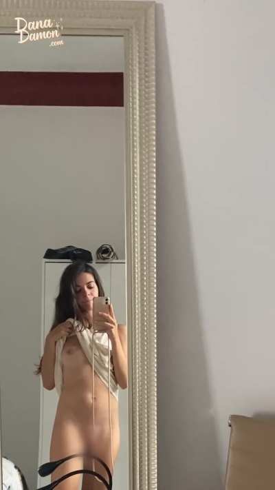 I like mirrors 🥰🥰🥰