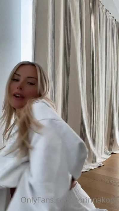 Corinna Kopf -&amp;gt; New 0.F. Folder .-&amp;gt; Below &amp;lt;-.
