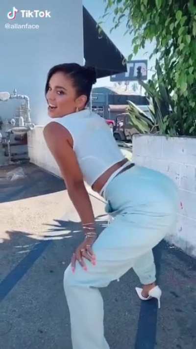 Booty shake