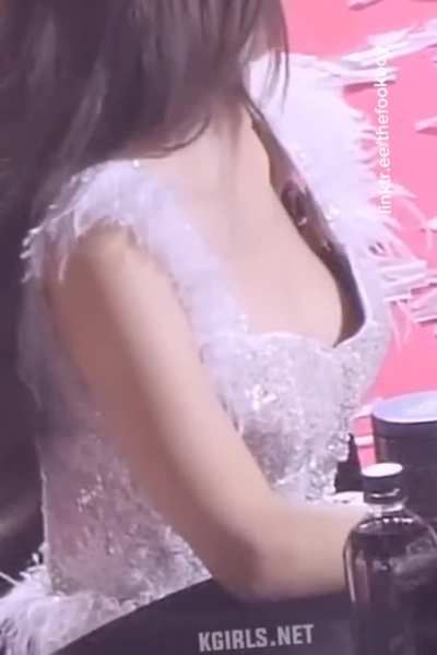 Nayeon show B's in dress part-2