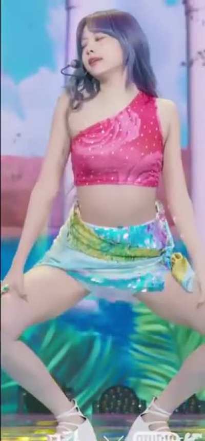 LE SSERAFIM - Eunchae