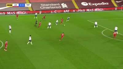 Rhys started it all with this pass 😵