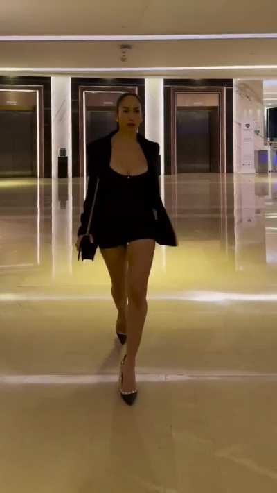 Ina Raymundo