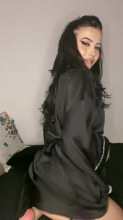 Love me!