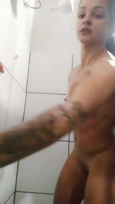 Amadora +18