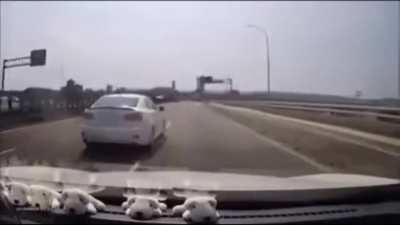 Переиграл назойливого "учителя"
