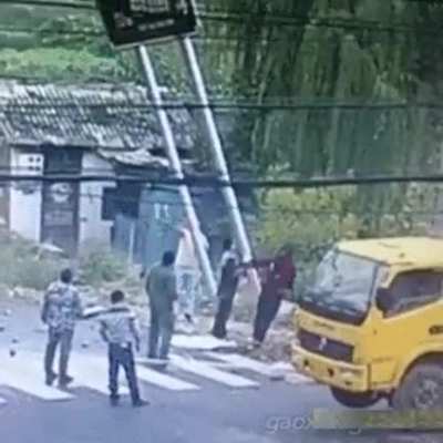 HMFT after I don&rsquo;t see I&rsquo;m gonna touch the power lines.