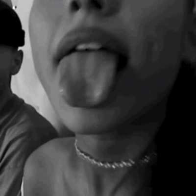 Now Ariana 🍆💦💦💦💦