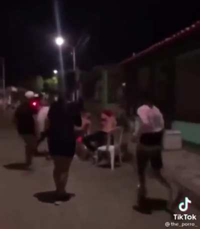 &Ouml;L&Uuml;M BİR KURŞUN KADAR YAKIN TİKTOK İSE SADECE &Ouml;L&Uuml;M KADAR UZAK...
