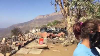 This guy went back to look over the burned wreckage of his house a week after it burned down. Little did he know that he would also find his cat who was lost during the fire..