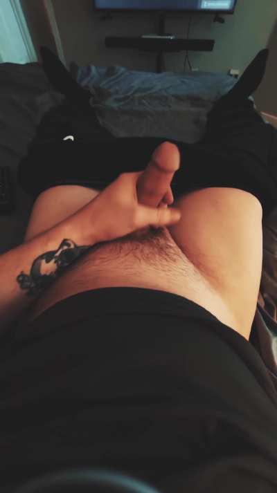I love the fact that complete strangers are about to watch me masturbate for some reason lol