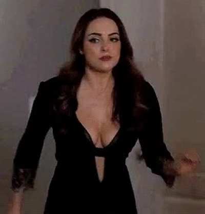 Elizabeth Gillies
