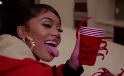 SAWEETIE STICKING HER 10 INCH NAILS UP YO BOOTYHOLE AND LICKING UP THE BLOODY ANAL LEAKAGE TILL YOU CUM. I’m beating off thinking about what she can do to my anal cavities 💦💦🍆😍🚽