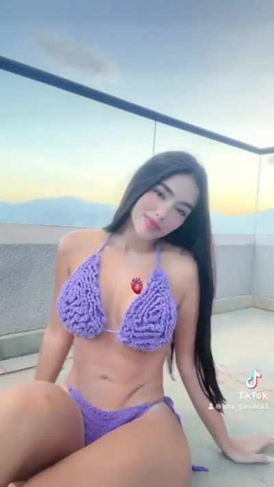 @ana_gandica3