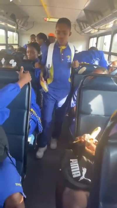 mlk caiu de boca