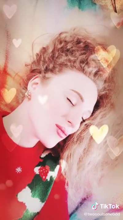 Twosoulsonebod on TikTok - "Kissing" each other in one body