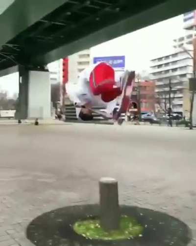 Insane trick you don&rsquo;t see everyday&hellip;