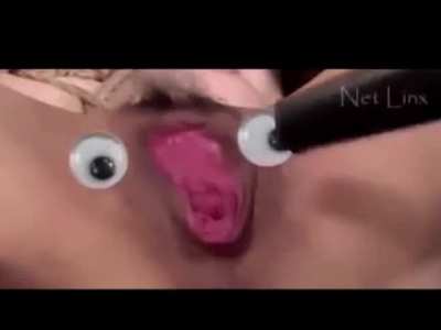 Blursed alien