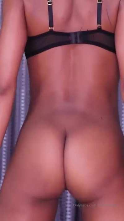 😋🍑🤩