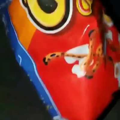 Espero que no le duela la panza despu&eacute;s qnq