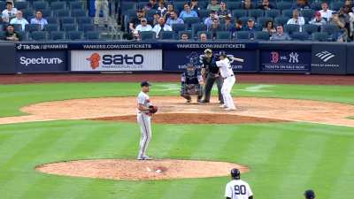 [Highlight] [Highlight] Umps miss an obvious balk by Jhoan Duran.