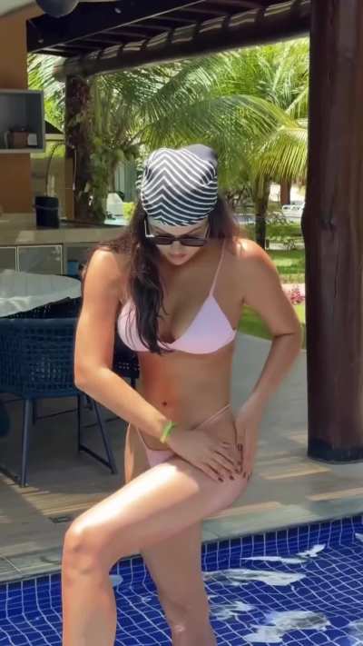 Eslov&ecirc;nia Marques