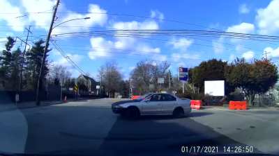 Idiot thinks he doesn&rsquo;t have to yield to oncoming traffic. (Warning Language)