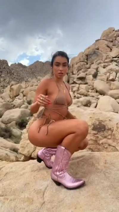 Sommer Ray