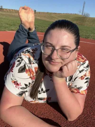 Who&rsquo;s ready to jump into the weekend with my feet?