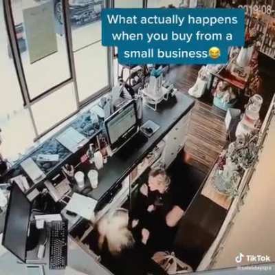 😊