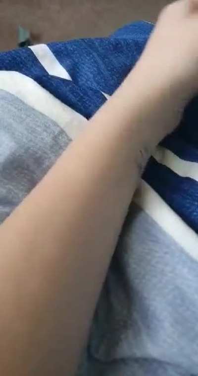 Daughter sends me this "my tan is better then yours" clip