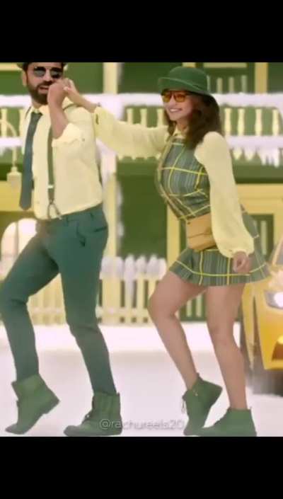 Rachita Ram 🥵 hot legs