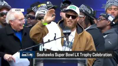 [Highlight] Cooper Kupp at Seahawks Super Bowl parade: "How 'bout them apples?"